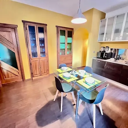 Apartment Alchemist Flat